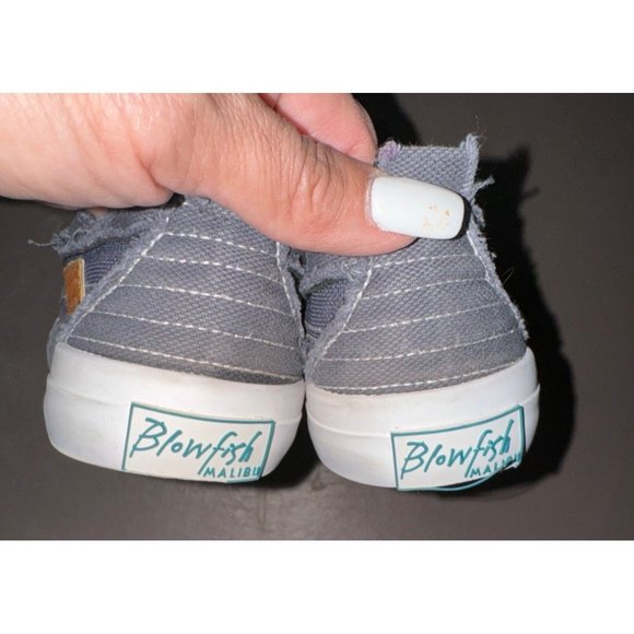 Blowfish Malibu, gray, distressed,canvas sneakers, tennis shoes, women’s size 6. - Picture 4 of 6